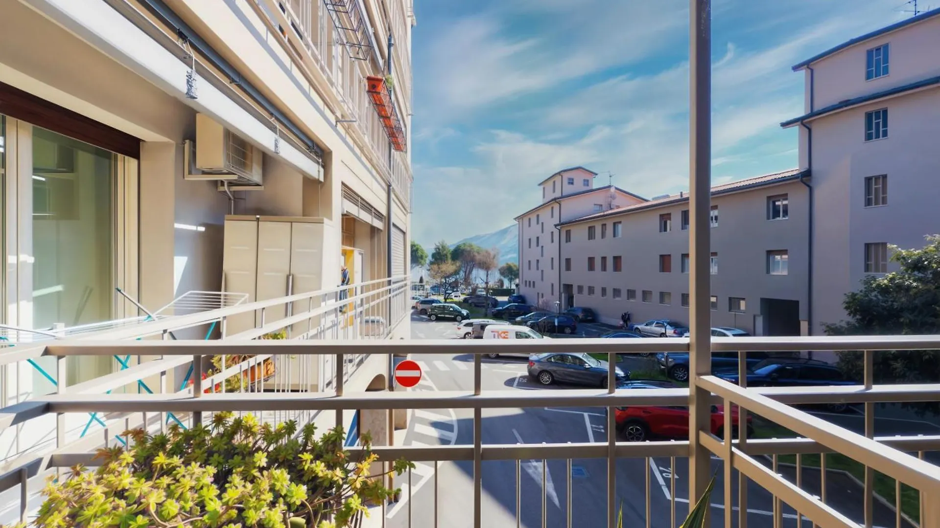 Lake View 20 - Free Wi-Fi - Just 50 Meters From The Lake Апартаменты Сарнико